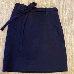 Like New, without tags. LOFT petites 00P pencil skirt